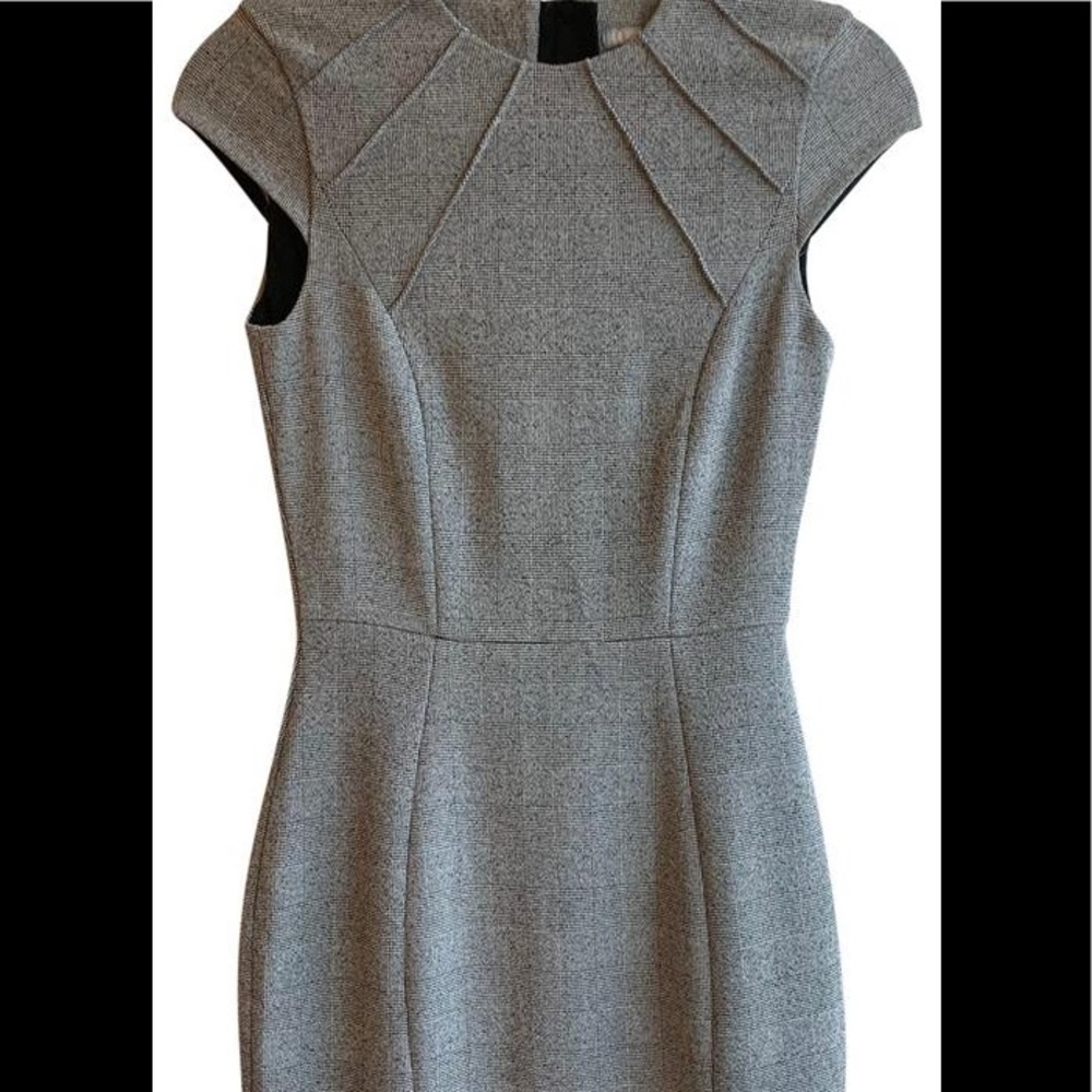H&M fitted cap sleeve office dress - Picture 4 of 5